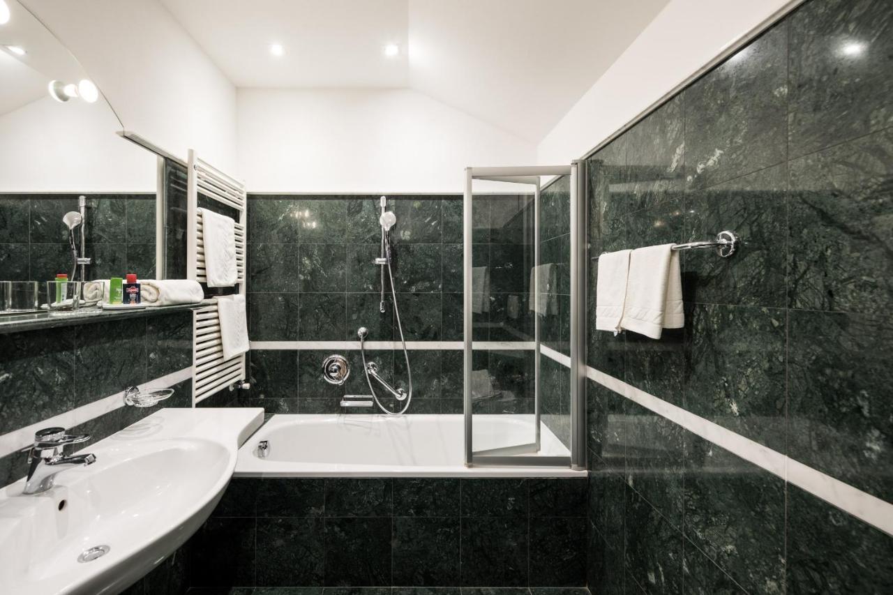 Hotel Haus Am Hang 칼다로 외부 사진